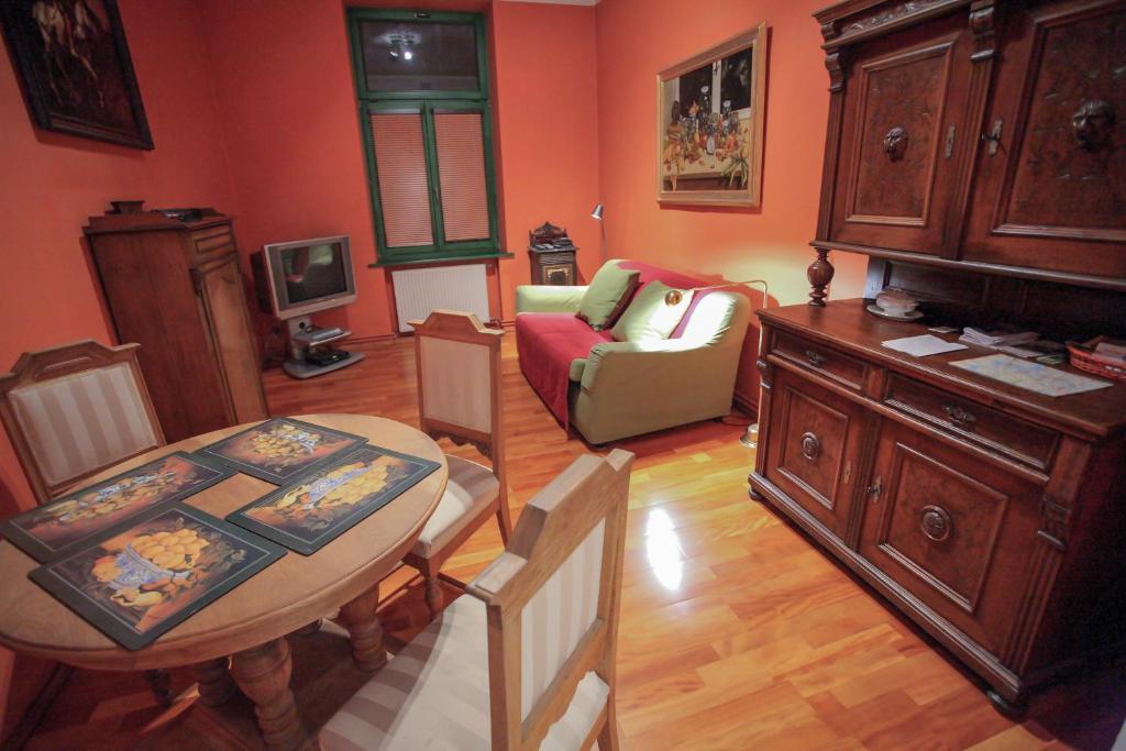 Galeria Aparthotel 3*